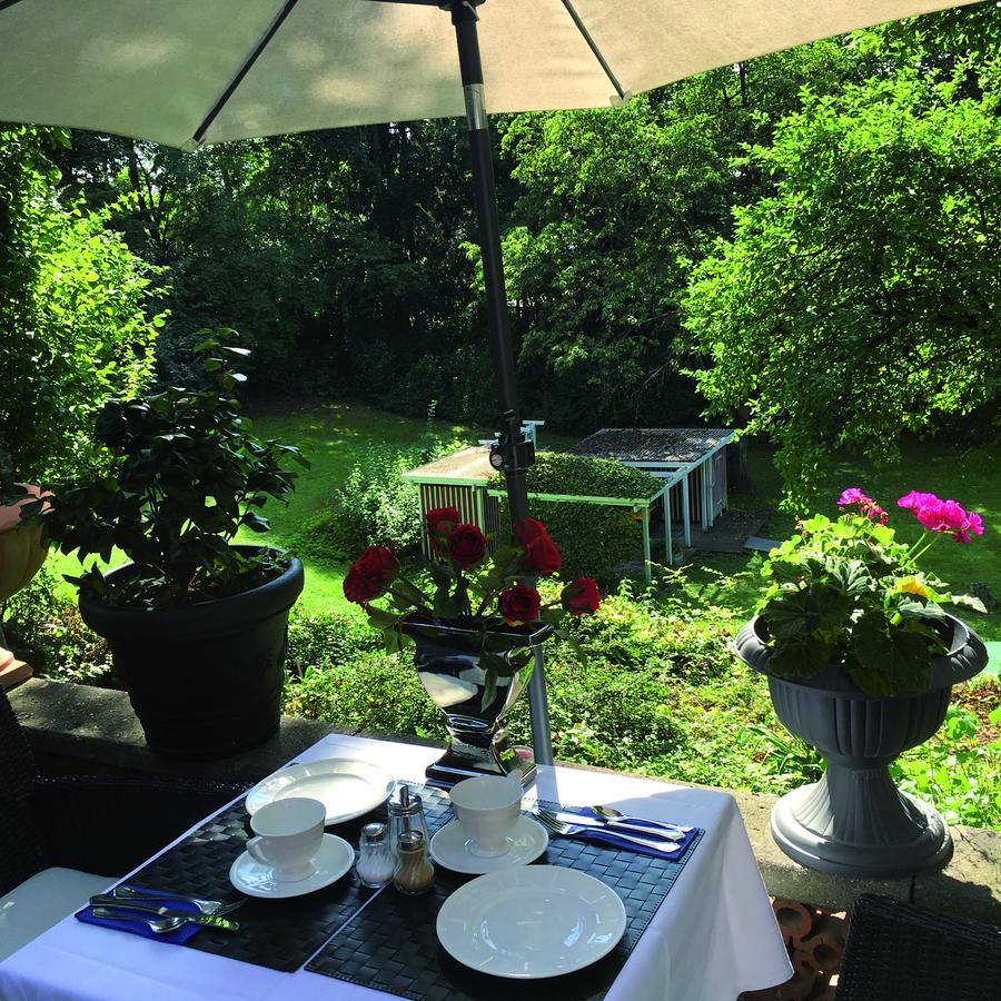 Hotel B&B Bredl In Der Villa Ballestrem Straubing Exterior photo
